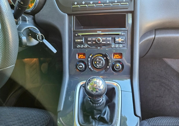 Peugeot 5008 cena 21900 przebieg: 216000, rok produkcji 2011 z Sompolno małe 781